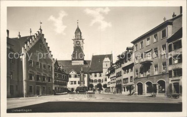 Ueberlingen Bodensee Marktplatz Brunnen Kirchturm