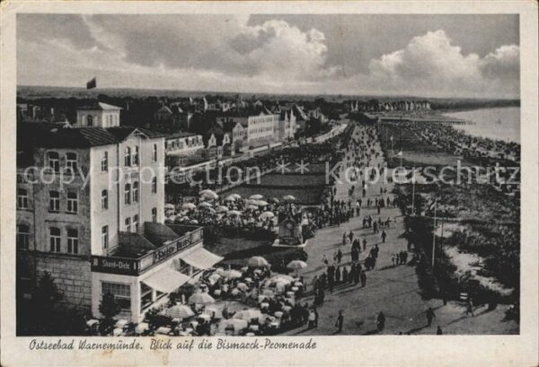 Warnemuende Ostseebad Blick auf die Bismarck Promenade