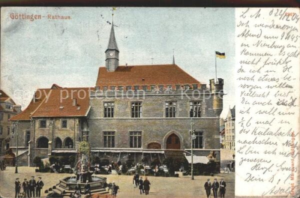 Goettingen Niedersachsen Rathaus Brunnen