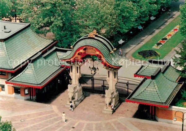 Berlin Zoo Elefantentor mit Dreisternpromenade
