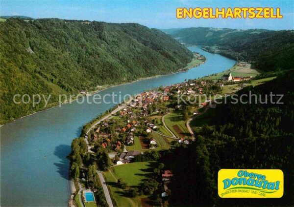 Engelhartszell Donau Oberoesterreich Fliegeraufnahme mit Trappistenkloster E