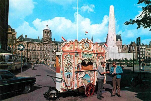 Amsterdam Niederlande De Dam met Koninklijk Paleis uit Nation