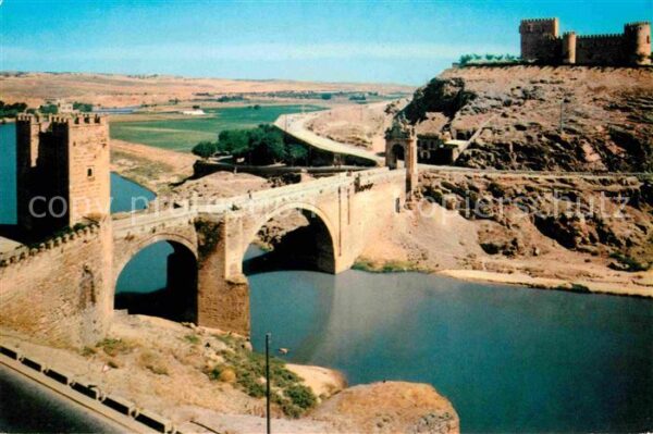 Toledo Castilla-La Mancha Puente de Alcantara y castillo de San S