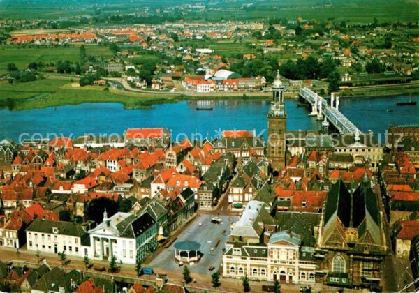 Kampen Niederlande met Ijselbrug in vogelvlucht