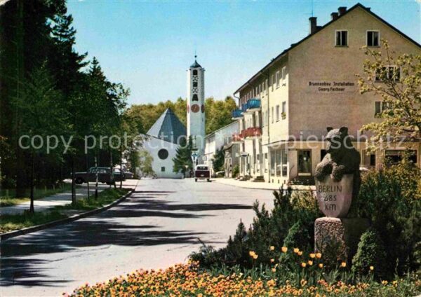 Waldkraiburg Karlsbader Strasse mit Berliner Bär und