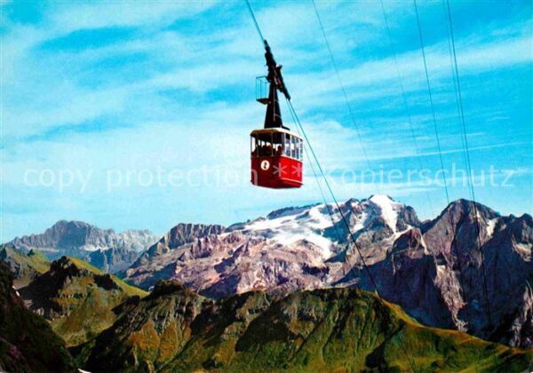 Seilbahn Funivia Passo Pordoi Dolomiti Marmolada