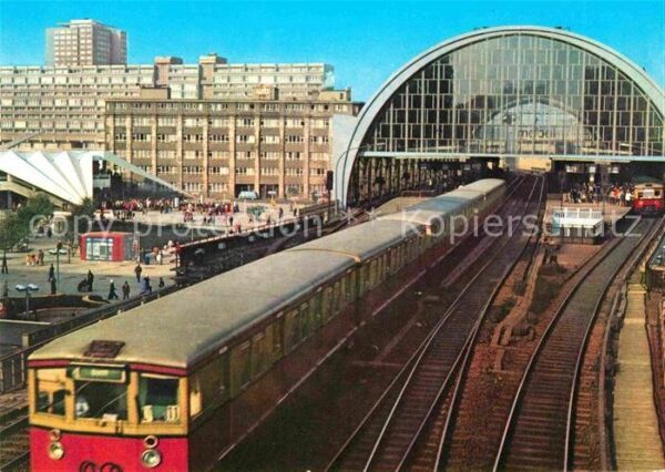 Eisenbahn S-Bahnhof Alexanderplatz Berlin