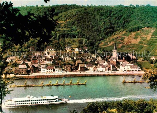 Loef Mosel Blick über die Mosel Dampfer