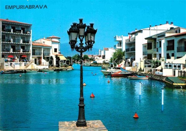 Empuriabrava Detalle de las construcciones Häuserpar