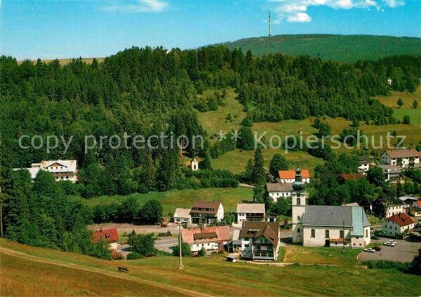 Oberwarmensteinach mit Ochsenkopf und Berliner Schullandhe