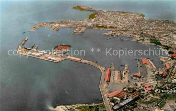 Dakar Vue aerienne du Port