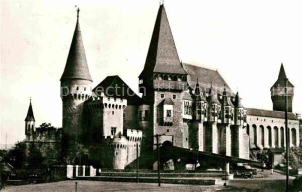 Hunedoara Siebenbuergen Castelul Schloss