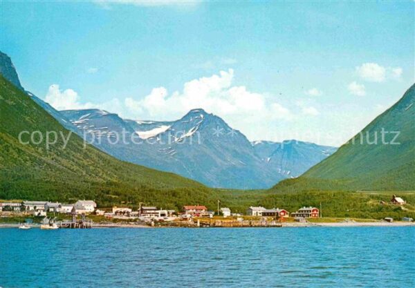Olderdalen Ferry to Lyngseidet Mountains