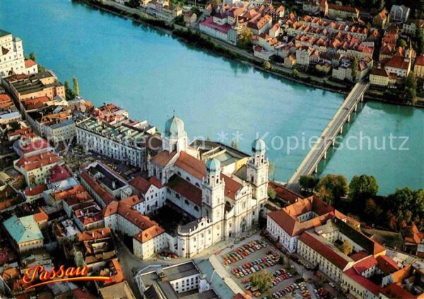 Passau Dreiflüssestadt Residenzplatz Dom Dompl