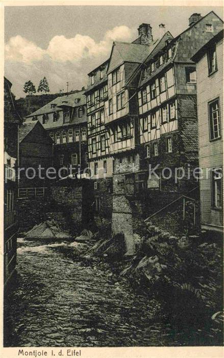 Montjoie Monschau Alte Häuser an der Rur Fachwerkhäuser