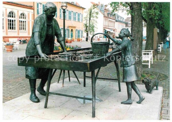 Schwetzingen Spargelfrau Bronzeplastik von Franz W M