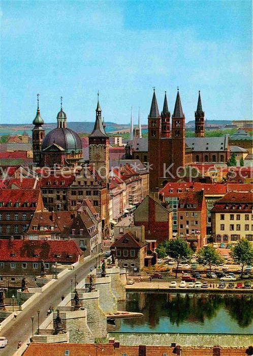Wuerzburg Blick auf Alte Mainbrücke mit Rathaus D