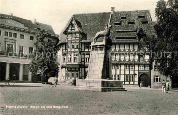Braunschweig Burgplatz und Burglöwe