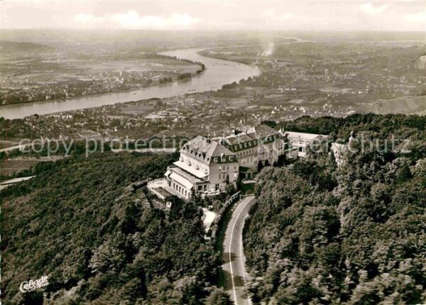 Petersberg Koenigswinter Fliegeraufnahme Hotel über dem Rhein