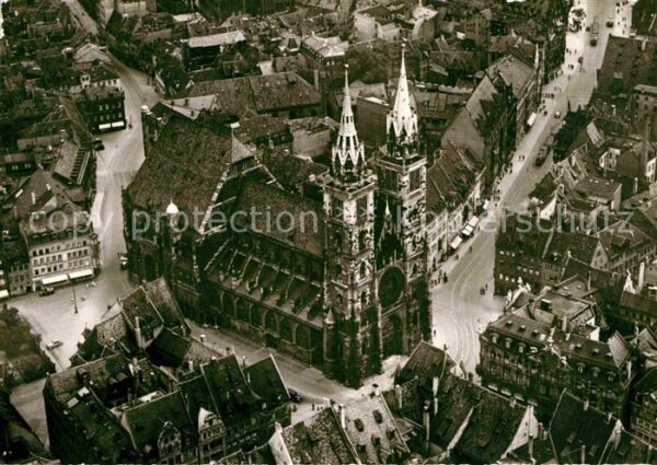 Nuernberg Fliegeraufnahme St. Lorenzkirche