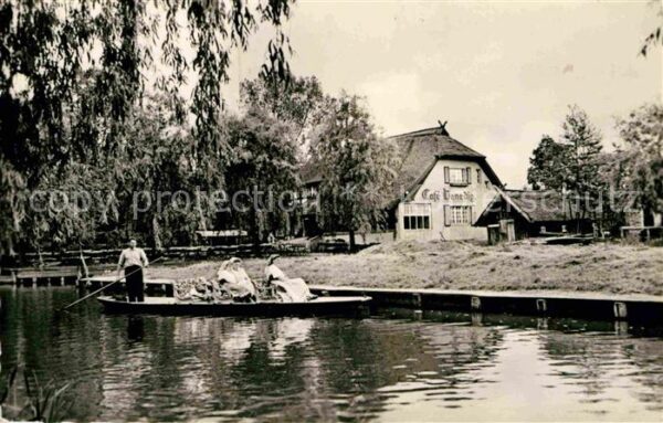 Lehde Cafe Venedig Tracht