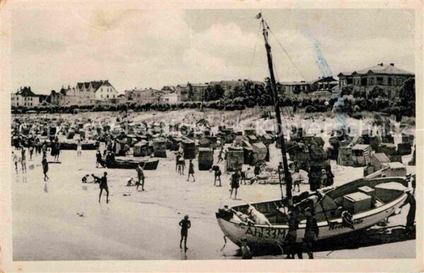 Ahlbeck Ostseebad Strand mit Erholungsheimen