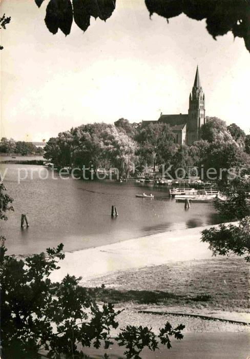 Roebel Mueritz Partie an der Müritz mit Kirche
