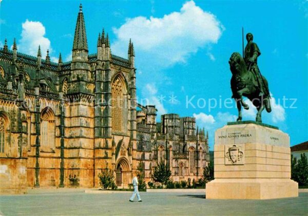 Batalha Mosteiro Estatua Equestre de D Nuno Alv