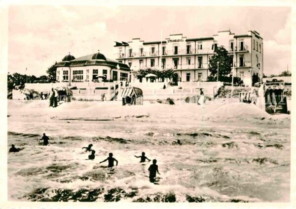 Groemitz Ostseebad Hotel Strand Meer Strandkörbe