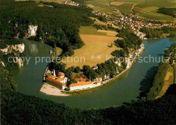 Weltenburg Kelheim Donaudurchbruch Abtei Dorf