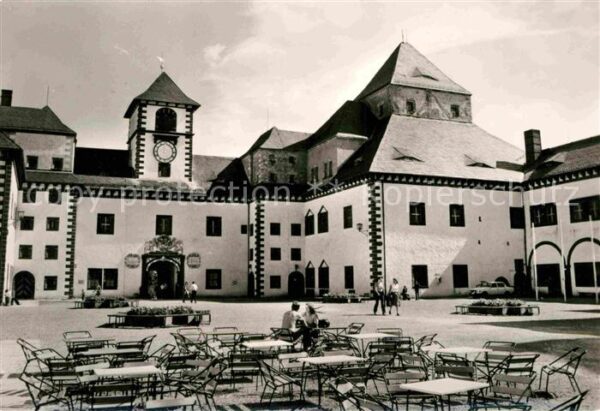 Augustusburg Schloss Innenhof Hasenhaus Südportal