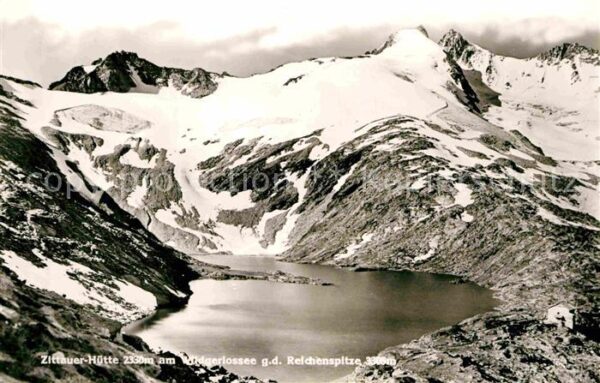 Zittauerhuette am Wildgerlossee gegen Reichenspitze Zi
