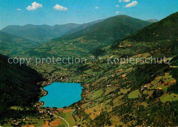 Feld See Alpenpanorama Fliegeraufnahme