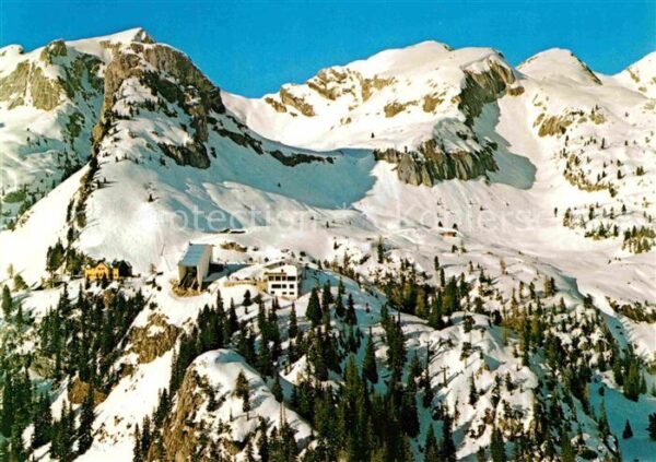 Maurach Achensee Rofan Skigebiet mit Bergstation Winterp