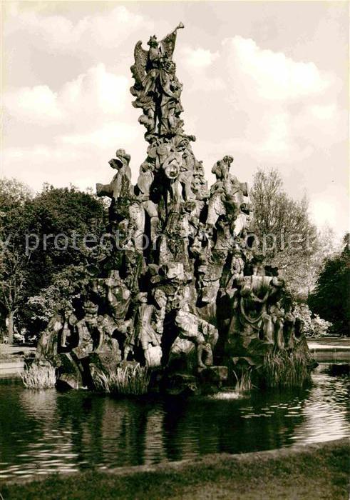 Erlangen Hugenottenbrunnen im Schlosspark