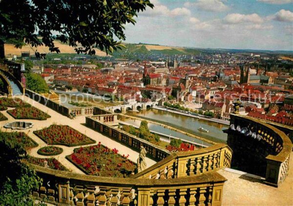 Wuerzburg Festung Marienberg Blick zum Fürstgarte