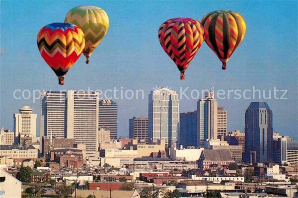 Nashville Tennessee Skyline mit Heissluftballons