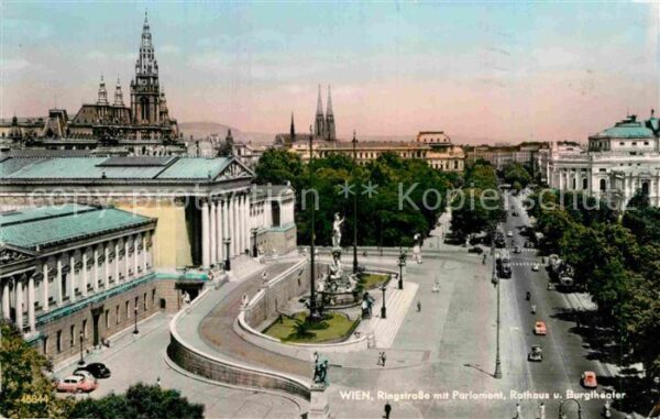 Wien Ringstrasse mit Parlament Rathaus und B