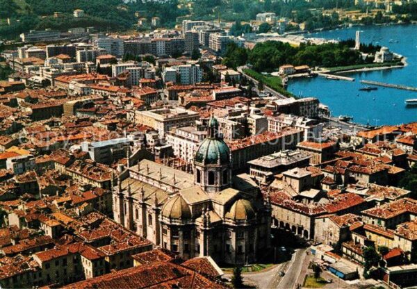 Como Lago di Como Altstadt Kirche Fliegeraufnahme