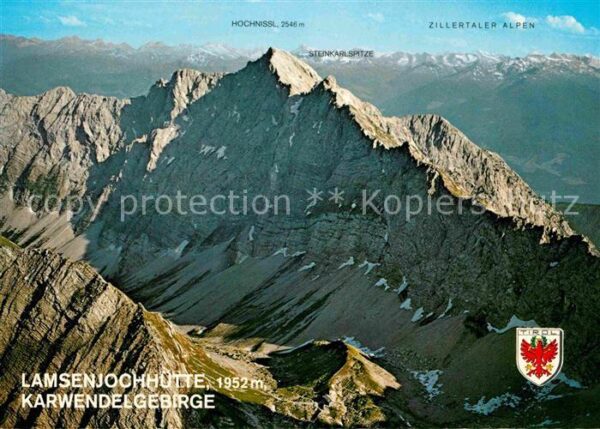 Lamsenjochhuette mit Karwendelgebirge Naturschutzgebiet
