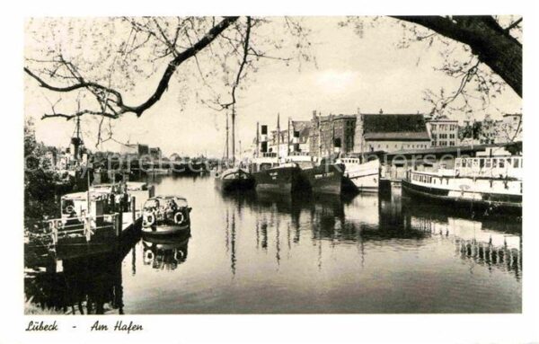 Luebeck Partie am Hafen Kupfertiefdruck mit Büt