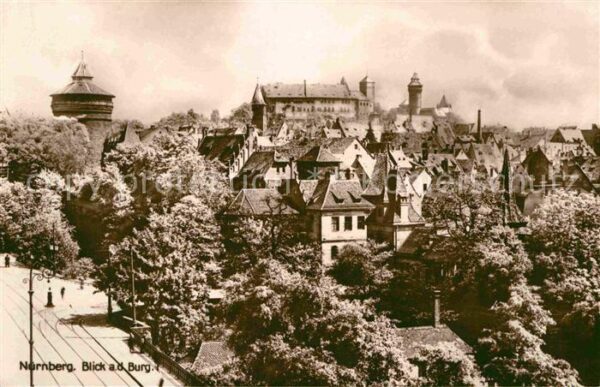 Nuernberg Altstadt mit Blick zur Burg