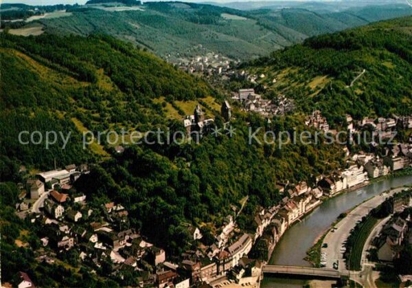 Altena Lenne Bergstadt Burg über Lenne und Nettetal