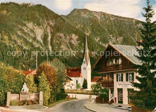 Bayrischzell Kriegerdenkmal Ortsstrasse mit Kirche A