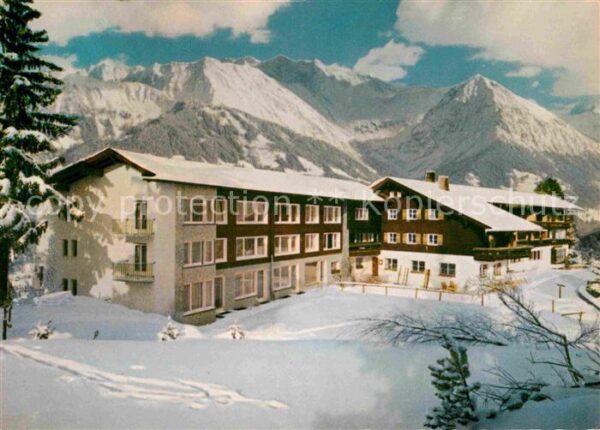 Sonthofen Oberallgaeu Allgäuer Berghof mit Alpe Eck Hörnergeb