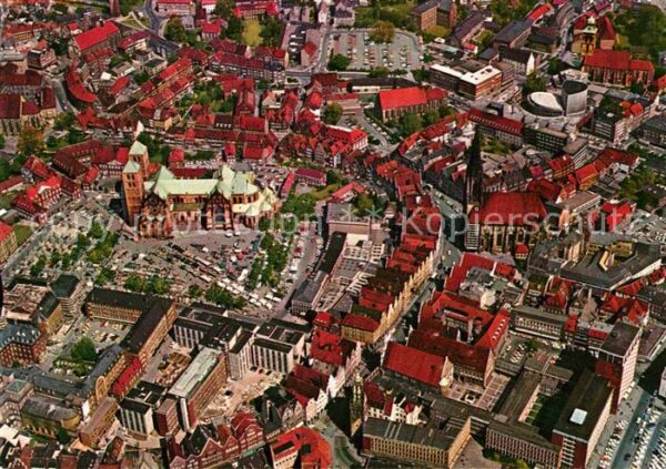 Muenster Westfalen Fliegeraufnahme mit Dom Lambertikirche