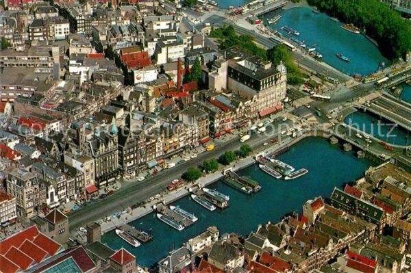 Amsterdam Niederlande Fliegeraufnahme Damrak en Prins Hendrik