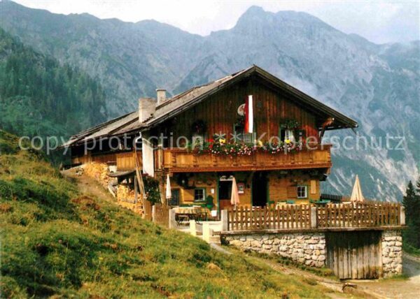Achensee Bärenbad Alm mit Blick zum Stanserjoch