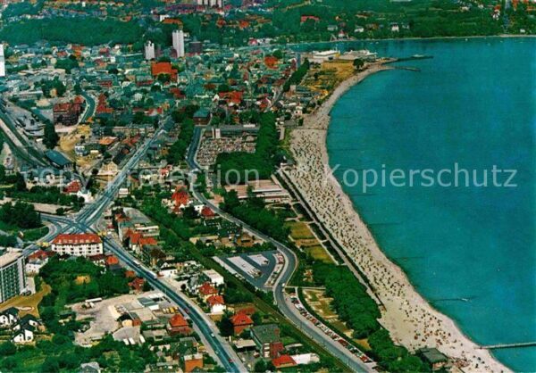 Eckernfoerde Luftaufnahme Strand