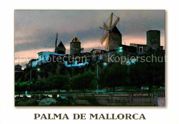 Palma de Mallorca Nachtaufnahme Molinos del Jonquet
